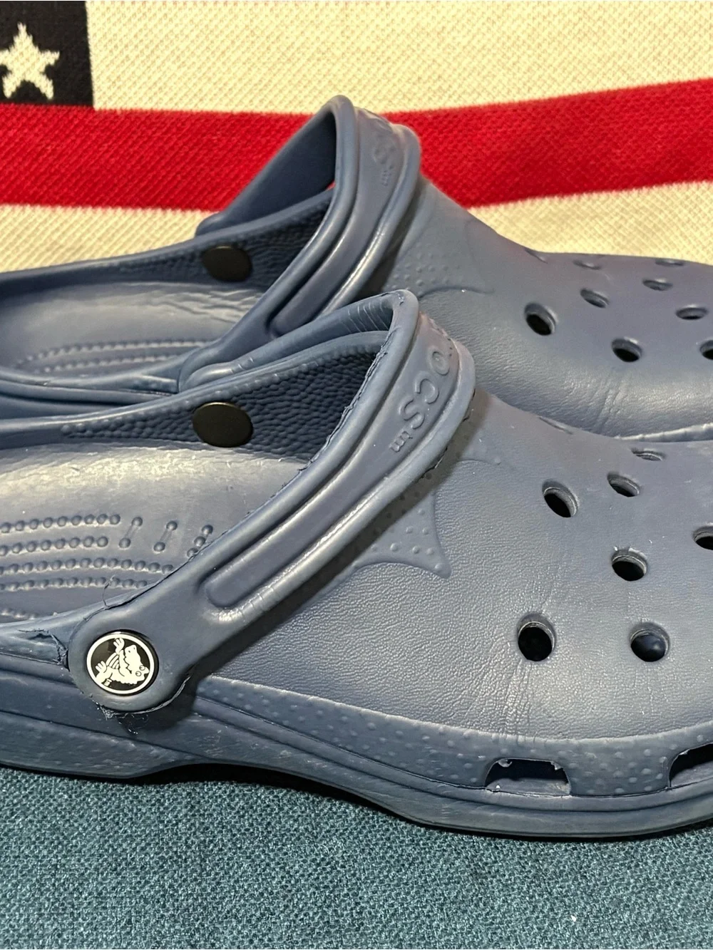 CROCS Classic Unisex Slip-On Clog in Navy